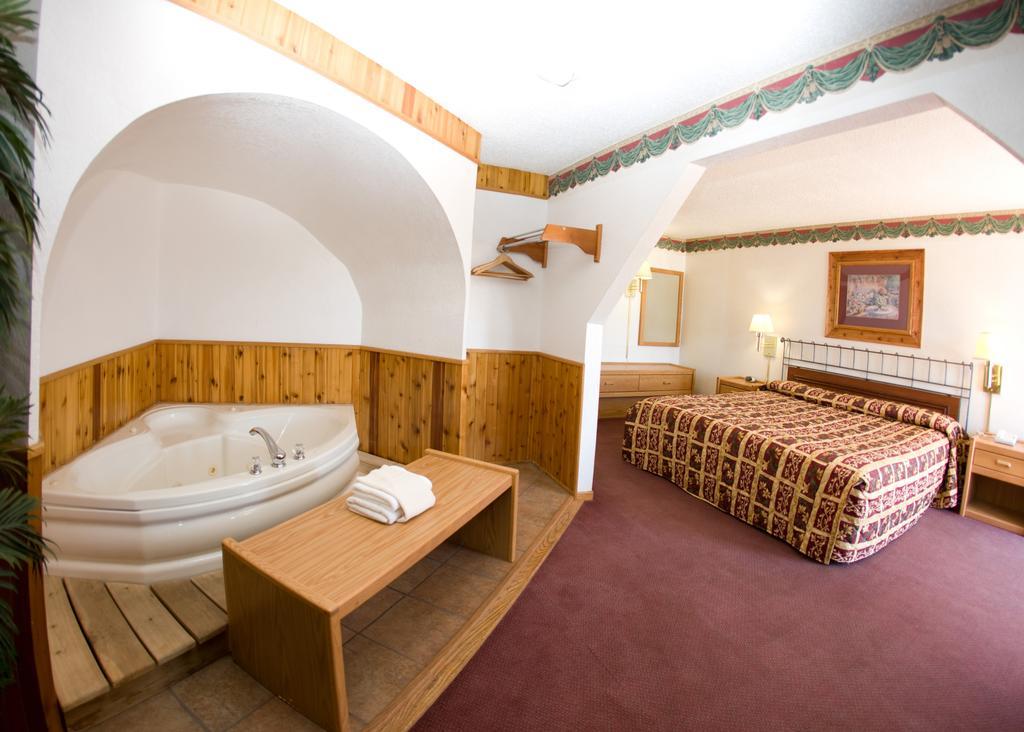 North Country Inn & Suites Mandan Kültér fotó