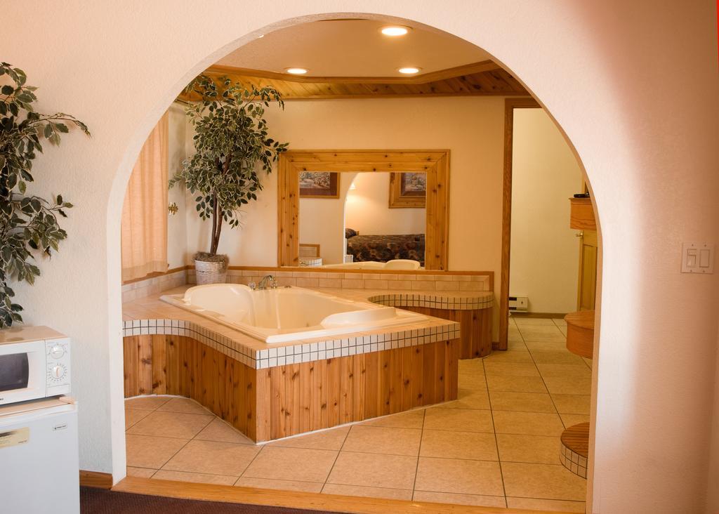 North Country Inn & Suites Mandan Kültér fotó