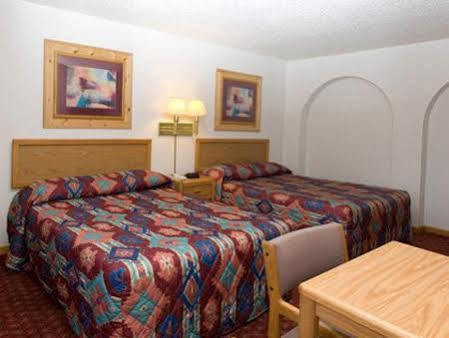 North Country Inn & Suites Mandan Kültér fotó