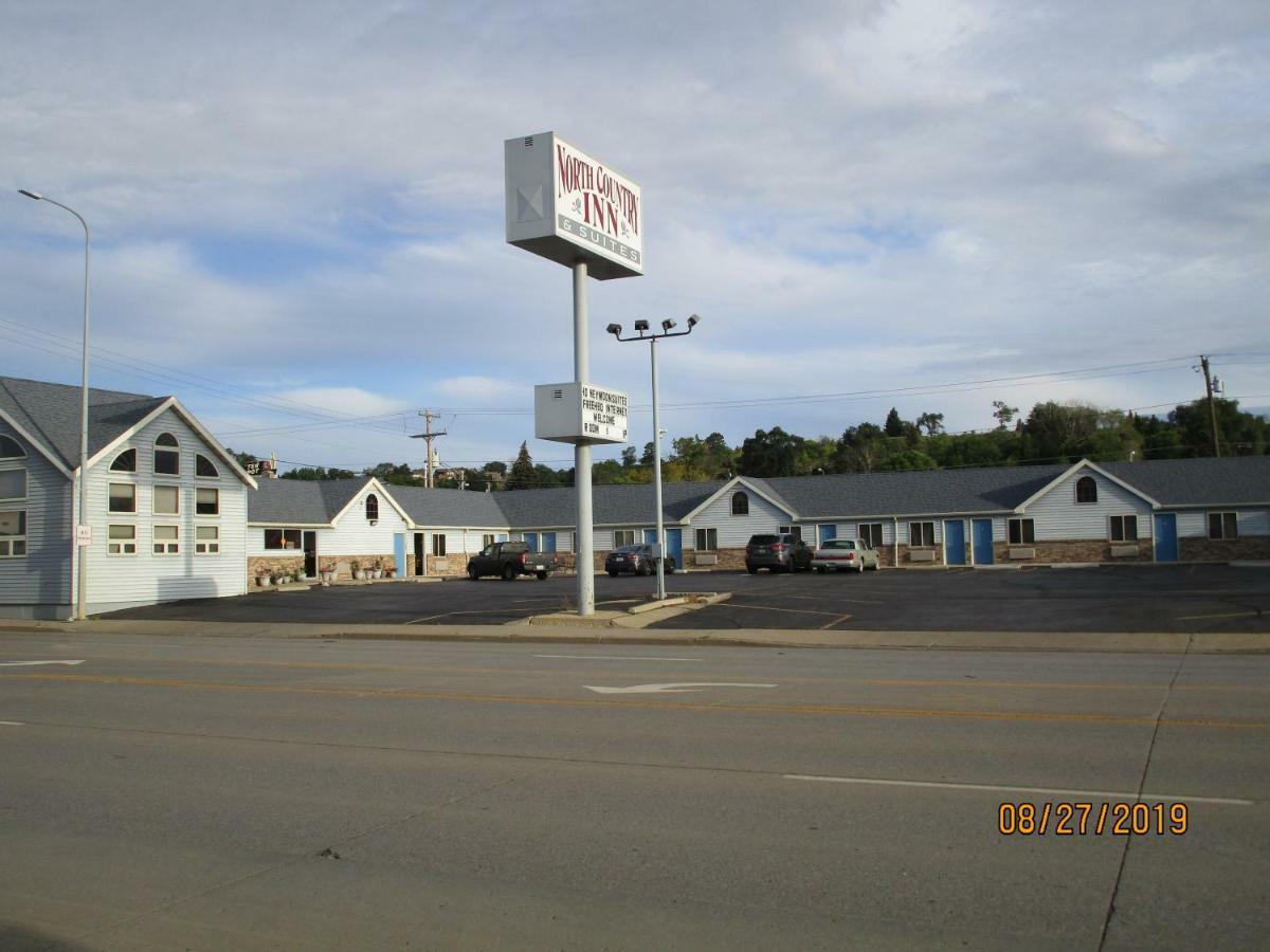 North Country Inn & Suites Mandan Kültér fotó
