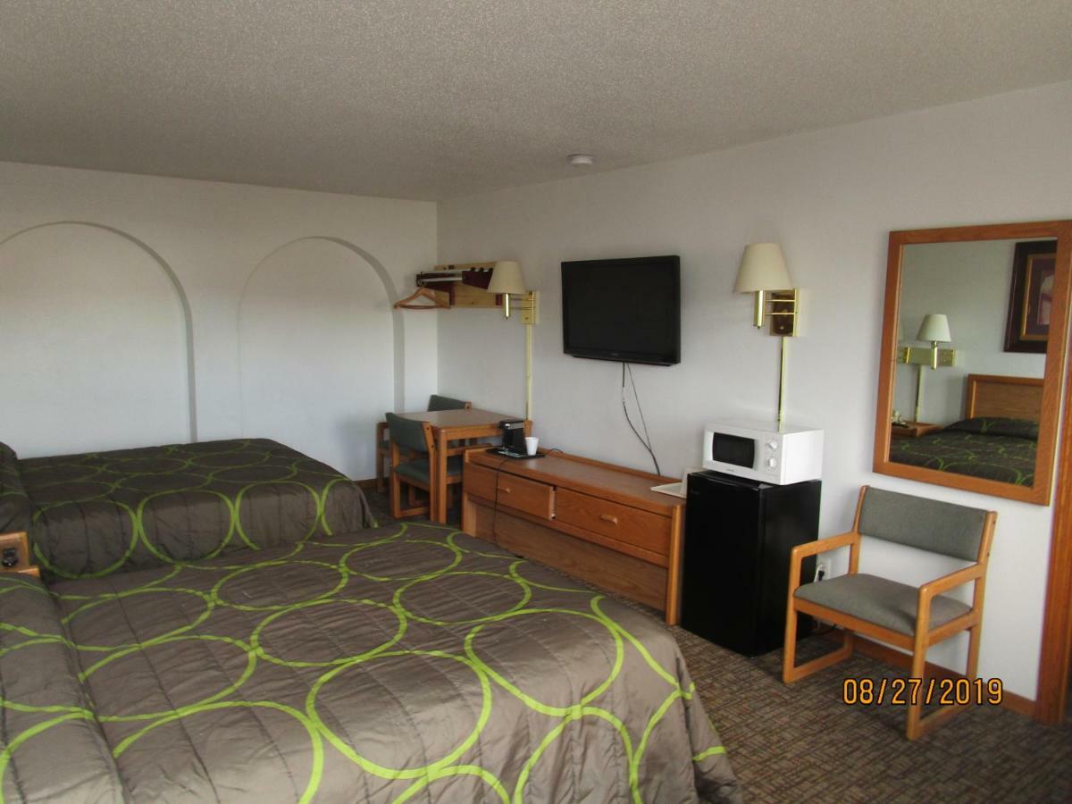 North Country Inn & Suites Mandan Kültér fotó